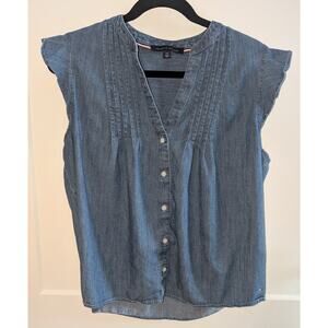 Tommy Hilfiger Chambray Blouse Size Large Denim Top Ruffle Sleeveless Pintuck